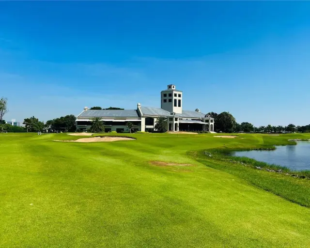 Bangpoo Golf & Sports Club