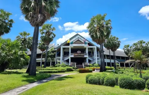 Lakewood Country Club