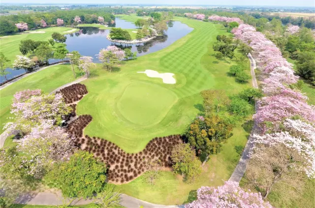 Lotus Valley Golf Resort