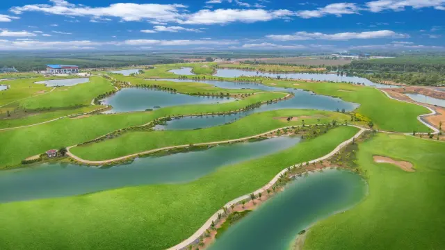 Royal Long An Golf & Villas