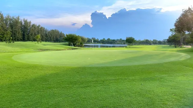 The Pine Golf & Lodge