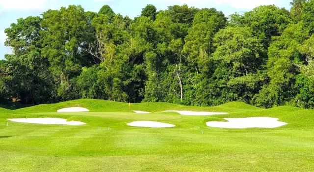 Batam Hills Golf Resort