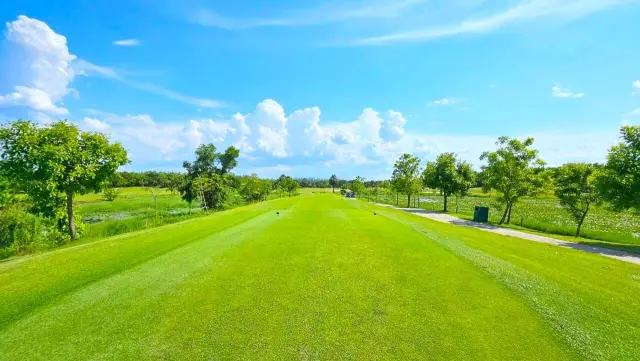 Hariphunchai Golf Club