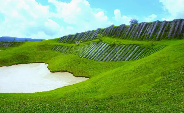 Siam Country Club, Rolling Hills