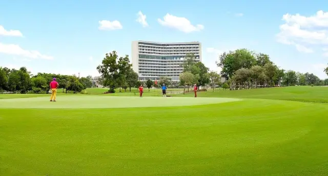 Padang Golf Sukajadi