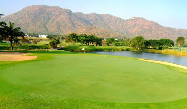 Palm Hills Golf Club & Residence
