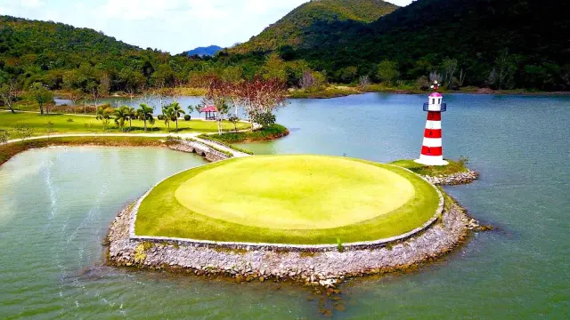 Plutaluang Navy Golf Course