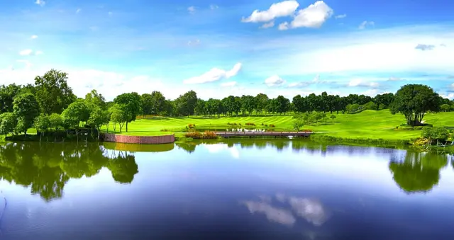 Rancho Charnvee Resort & Country Club