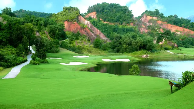 Red Mountain Golf Club