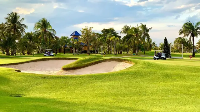 Royal Lakeside Golf Club