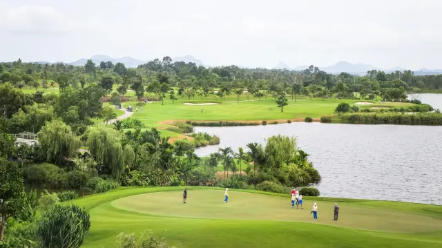 Siam Country Club, Waterside Course