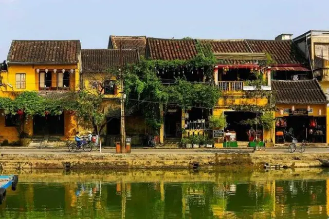 How many UNESCO sites are in Vietnam?