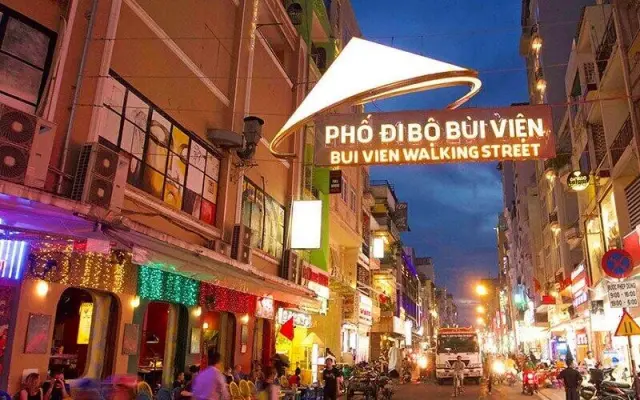 Explore Saigon’s Nightlife: Best Bars, Pubs, Rooftop Bars
