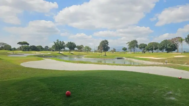 Royal Garden Golf & Country Club