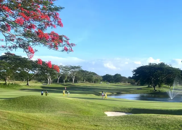 Sherwood Hills Golf Club