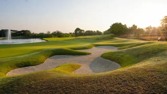 Summit Point Golf and Country Club