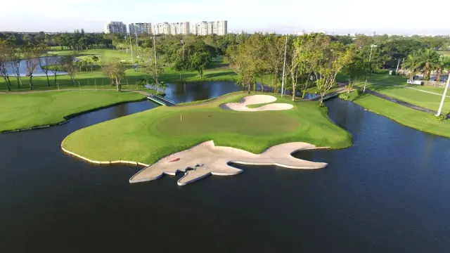 Thana City Country Club